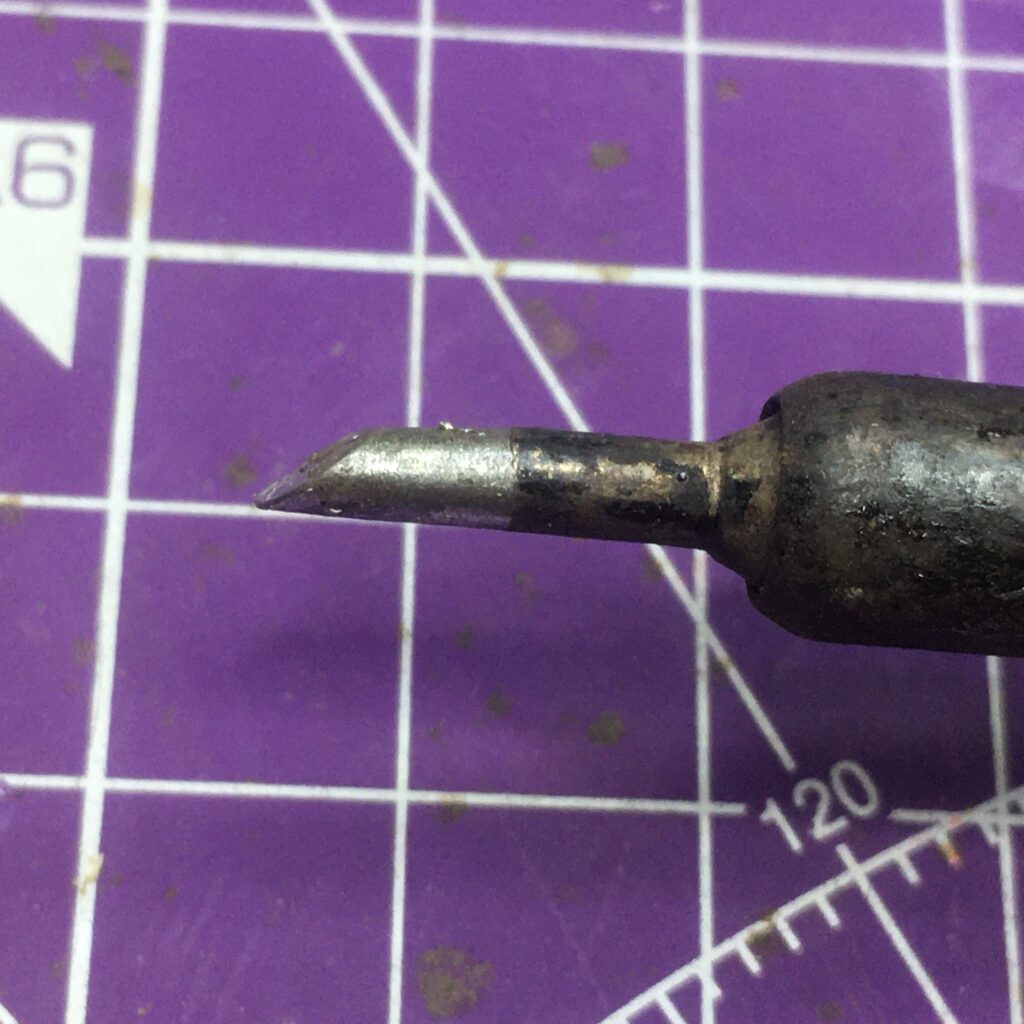 Soldering tip used for the complete assembly of the board